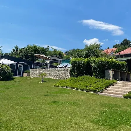 Ezerjo Nyaralo Apartment
